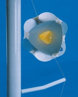 Držiak pre plachetnice