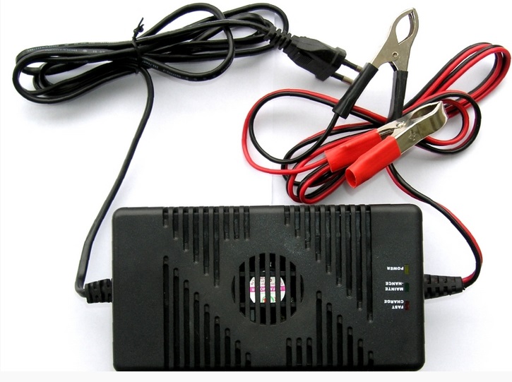 Nabíjačka k elektromotoru RHINO VX - 12V/6Ah