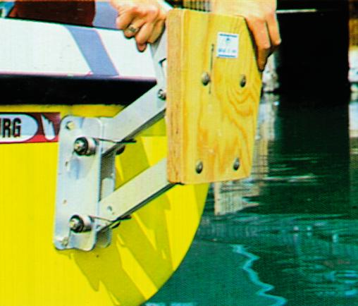 Výkyvný držiak motora do 10 PS / 30 kg